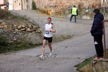 Participantes en la I Carrera de los Inocentes en Ayegui celebrada este domingo,  28 de diciembre