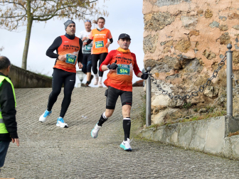 Participantes en la I Carrera de los Inocentes en Ayegui celebrada este domingo,  28 de diciembre