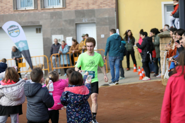 Participantes en la I Carrera de los Inocentes en Ayegui celebrada este domingo,  28 de diciembre