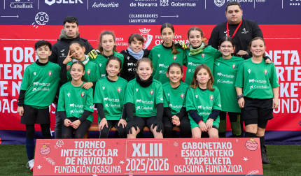 SANTA MARÍA LA REAL. El equipo lo forman Aroa Giménez, Lucía Eslava, Adriana Razquin, Nayra Hernández, Noa Acarreta, Andrea Yoldi, Sira García, Irati Vidal, Judith Serna, Ainara Borrego, Valeria Molina de la Torre, Aitana Aguado, Valeria Yoldi, Adriana Ilarduya, Lucía Esquisabel.