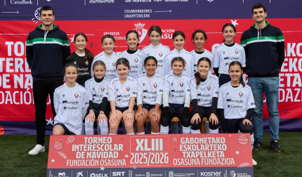 TERESIANAS. El equipo lo forman Daria Sheikhi, Ane Otazu, Leyre Oñate, Nora Moreno, Ariane Prieto, Irene Rodríguez, Amaya Díaz de Cerio, Iraia Mezquíriz, Naiara Calatayud, Leyre García, Leire Gómez, Nora Díez, Claudia Vizcay, Lucía Martínez.