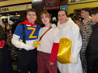 Foto de los disfraces de Nochevieja 2025 en Pamplona