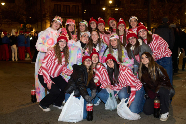 Fotos de los disfraces de Nochevieja 2025 en Pamplona.