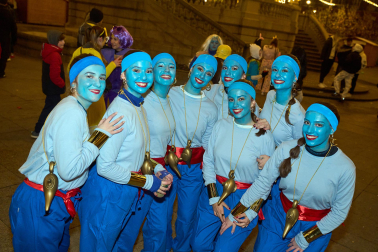 Fotos de los disfraces de Nochevieja 2025 en Pamplona.