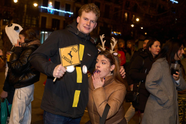 Fotos de los disfraces de Nochevieja 2025 en Pamplona.