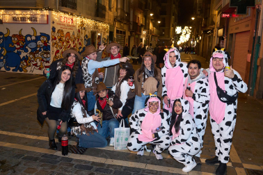 Fotos de los disfraces de Nochevieja 2025 en Pamplona.
