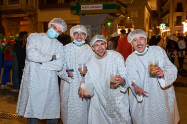 Fotos de los disfraces de Nochevieja 2025 en Pamplona.