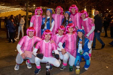 Fotos de los disfraces de Nochevieja 2025 en Pamplona.