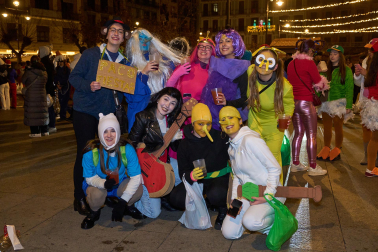 Fotos de los disfraces de Nochevieja 2025 en Pamplona.