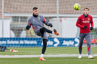 Fotos del primer entrenamiento del año de Osasuna en Tajonar.