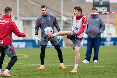 Fotos del primer entrenamiento del año de Osasuna en Tajonar.