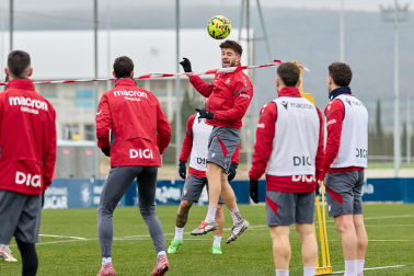Fotos del primer entrenamiento del año de Osasuna en Tajonar.