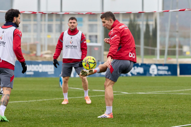 Fotos del primer entrenamiento del año de Osasuna en Tajonar.