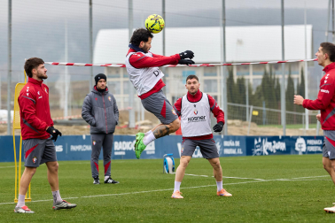 Fotos del primer entrenamiento del año de Osasuna en Tajonar.