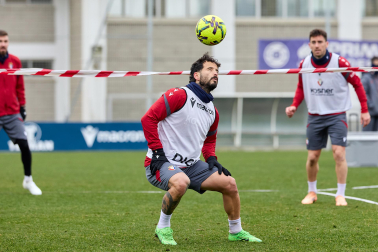 Fotos del primer entrenamiento del año de Osasuna en Tajonar.