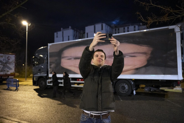 *A: Irati Aizpurua San Román *F: 03-01-26 *T: Ambiente previo al concierto de Amaia. *L: Navarra Arena, Pamplona.