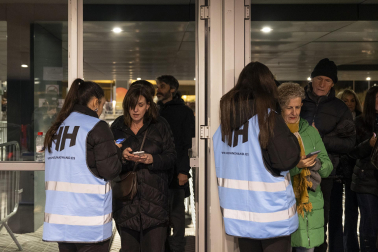 *A: Irati Aizpurua San Román *F: 03-01-26 *T: Ambiente previo al concierto de Amaia. *L: Navarra Arena, Pamplona.