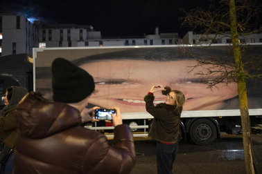 *A: Irati Aizpurua San Román *F: 03-01-26 *T: Ambiente previo al concierto de Amaia. *L: Navarra Arena, Pamplona.
