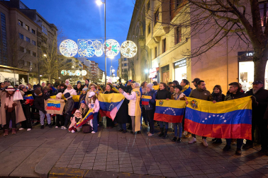 Fotos de la concentración de venezolanos en Pamplona