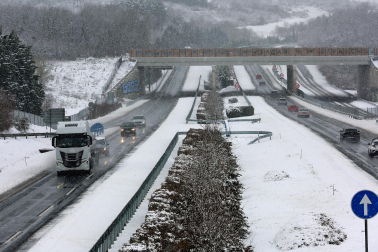Fotos del temporal de nieve en la A-15 y la A-10