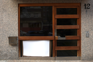 Portal dañado este fin de la semana, junto a la bajera.