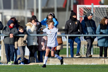 Partidos de las finales de consolación, mixta y femenina del Torneo Interescolar de Tajonar 2025 con la entrega de trofeos y premios