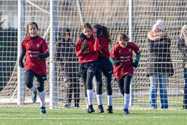 Partidos de las finales de consolación, mixta y femenina del Torneo Interescolar de Tajonar 2025 con la entrega de trofeos y premios