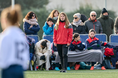 Partidos de las finales de consolación, mixta y femenina del Torneo Interescolar de Tajonar 2025 con la entrega de trofeos y premios
