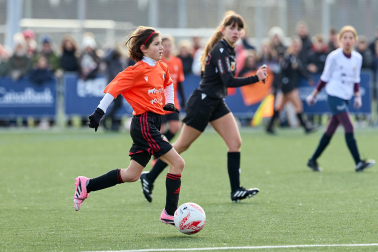 Partidos de las finales de consolación, mixta y femenina del Torneo Interescolar de Tajonar 2025 con la entrega de trofeos y premios