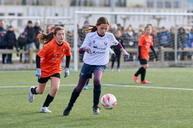 Partidos de las finales de consolación, mixta y femenina del Torneo Interescolar de Tajonar 2025 con la entrega de trofeos y premios