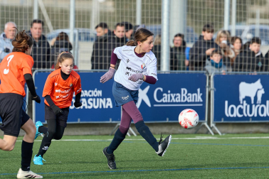 Partidos de las finales de consolación, mixta y femenina del Torneo Interescolar de Tajonar 2025 con la entrega de trofeos y premios