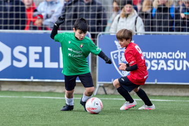 Partidos de las finales de consolación, mixta y femenina del Torneo Interescolar de Tajonar 2025 con la entrega de trofeos y premios