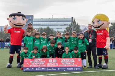 Partidos de las finales de consolación, mixta y femenina del Torneo Interescolar de Tajonar 2025 con la entrega de trofeos y premios
