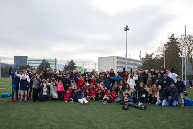 Partidos de las finales de consolación, mixta y femenina del Torneo Interescolar de Tajonar 2025 con la entrega de trofeos y premios