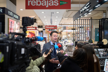 Comienzo de las rebajas de enero en Pamplona