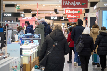Comienzo de las rebajas de enero en Pamplona