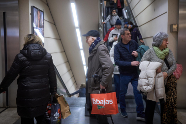 Comienzo de las rebajas de enero en Pamplona