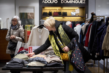 Comienzo de las rebajas de enero en Pamplona