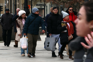 Comienzo de las rebajas de enero en Pamplona