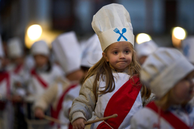 Fotos de San Saastin en Lakuntza, inicio de las fiestas de San Sebastián con tamborrada en la localidad
