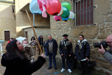 Fotos de la bendición y rifa del cuto en Artajona.