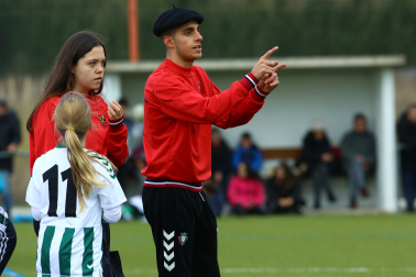 Julen González 'Pavón dirigió a la ikastola Paz de Ziganda en el Torneo Interescolar de 2019
