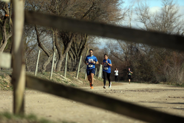 Casi 250 atletas participaron en la carrera disputada entre ambas localidades este domingo 26 de enero