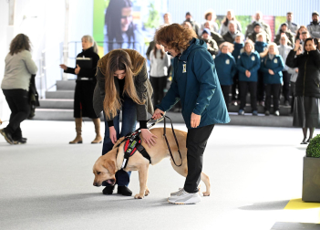 Fotos de la visita de la infanta Sofía al centro de perros guía de la Fundación ONCE
