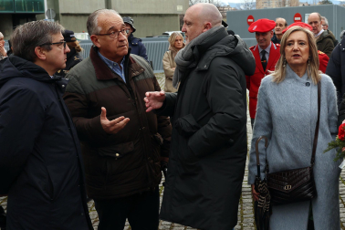 Fotos del homenaje a las víctimas del terrorismo en Pamplona