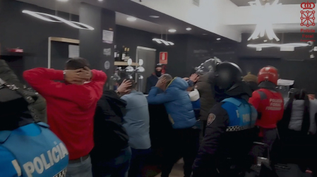 Vídeo de la inspección en un bar de Tudela por quejas vecinales y sospechas de consumo y tráfico de drogas