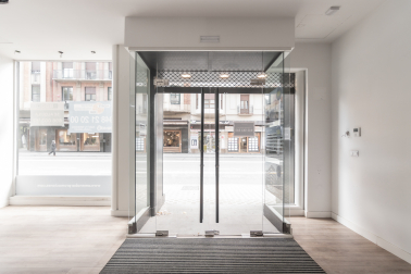 Amplio local comercial en el centro de Pamplona