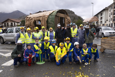 Desfile de carrozas en los Carnavales de Santesteban