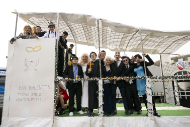 Desfile de carrozas en los Carnavales de Santesteban