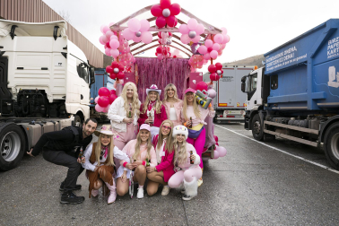 Desfile de carrozas en los Carnavales de Santesteban